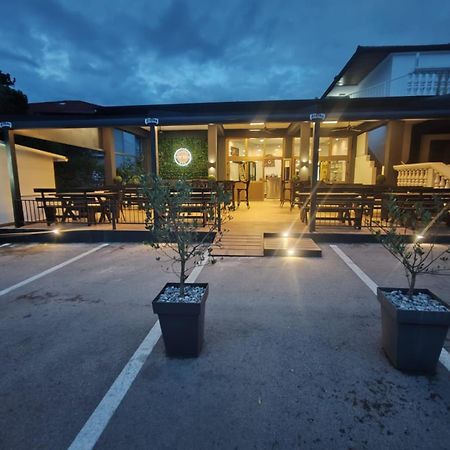 Guest House Podgorje Seline Exterior photo