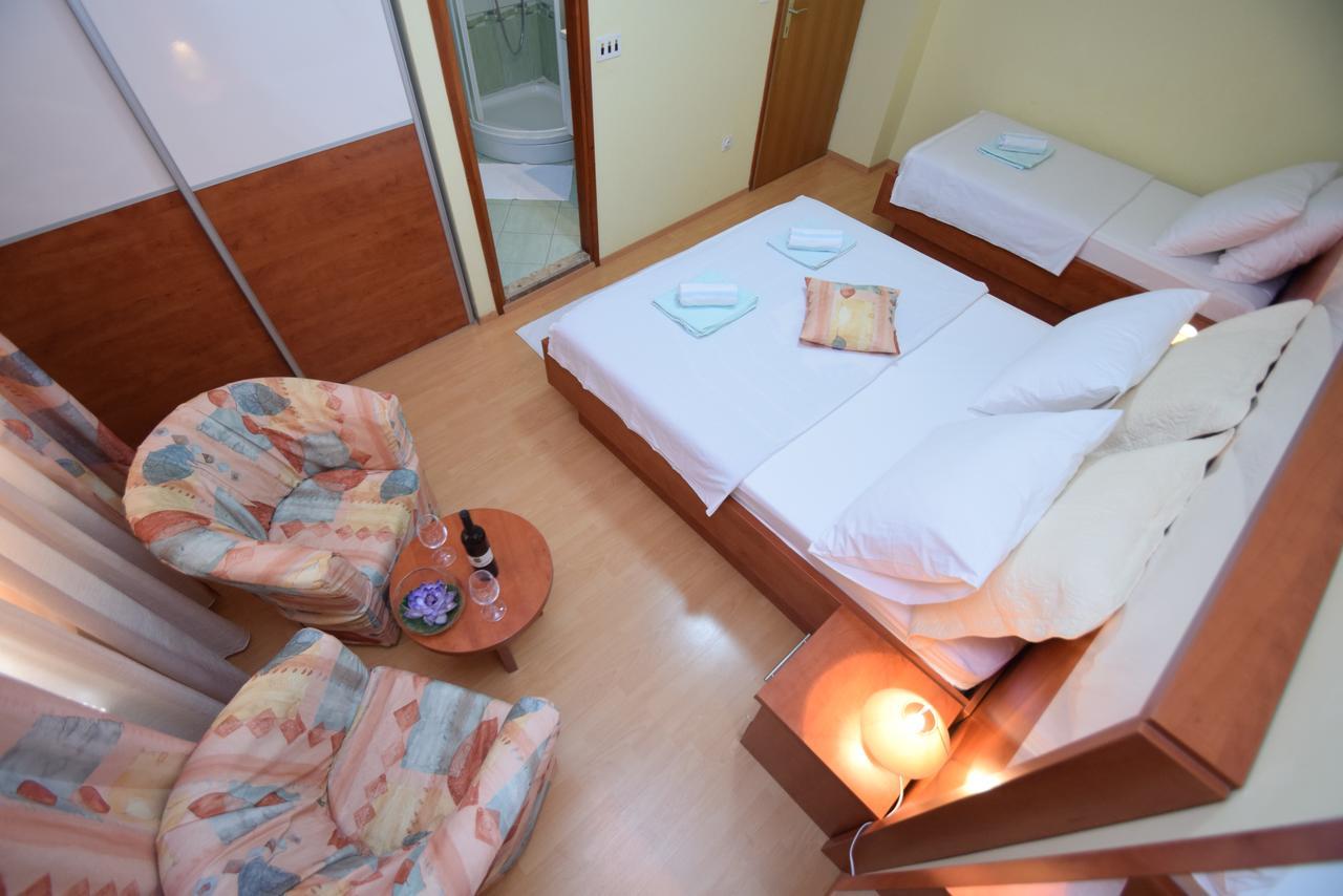 Guest House Podgorje Seline Exterior photo
